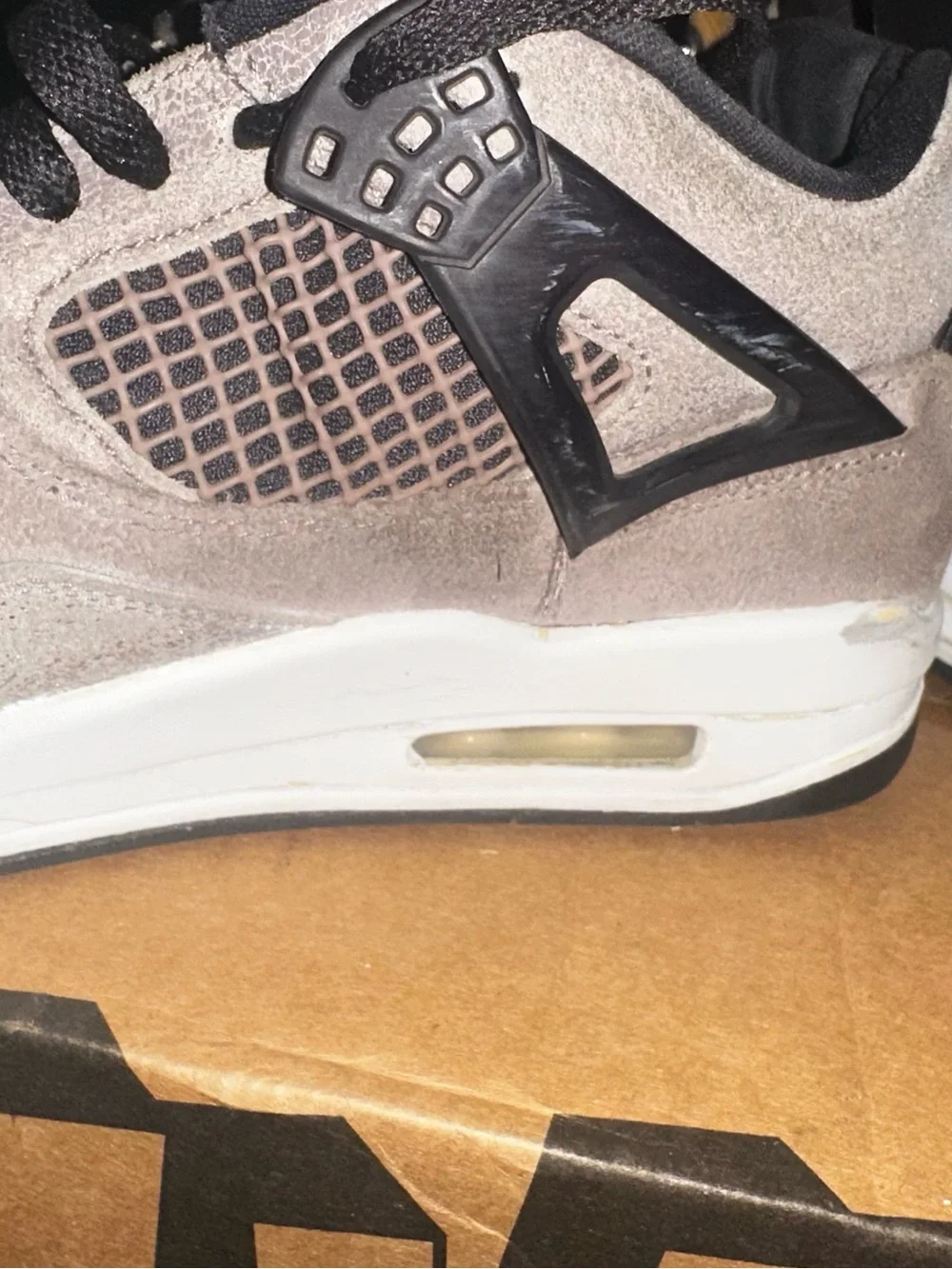 Air Jordan Retro 4 mid Taupe Haze